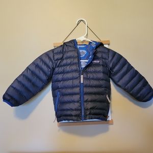 Patagonia boys 3T Reversible Down Sweater Hoodie. Superior Blue/Hedgehogs.
